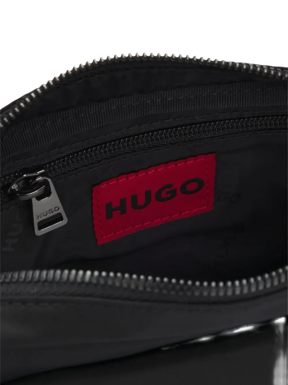 Hugo Boss Logo-plaque Shoulder Bag In Black