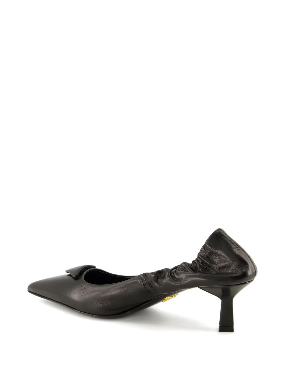 Prada Pumps met puntige neus Zwart