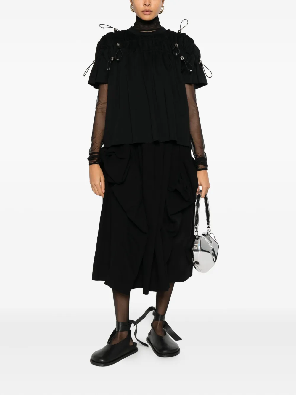 Noir Kei Ninomiya embellished gathered blouse - Zwart