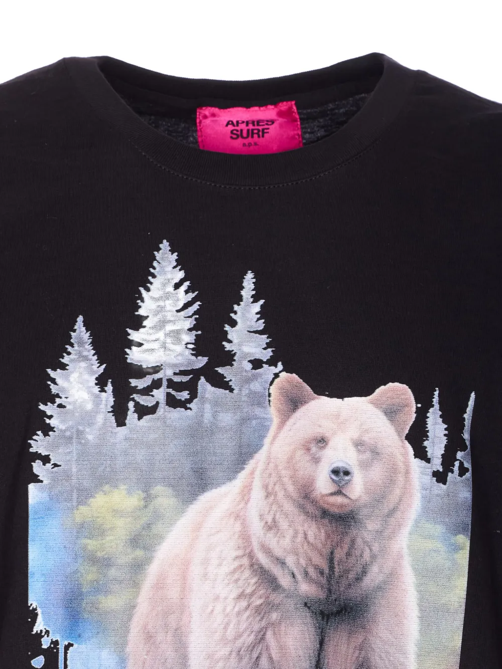 Makalu Crewneck T-Shirt