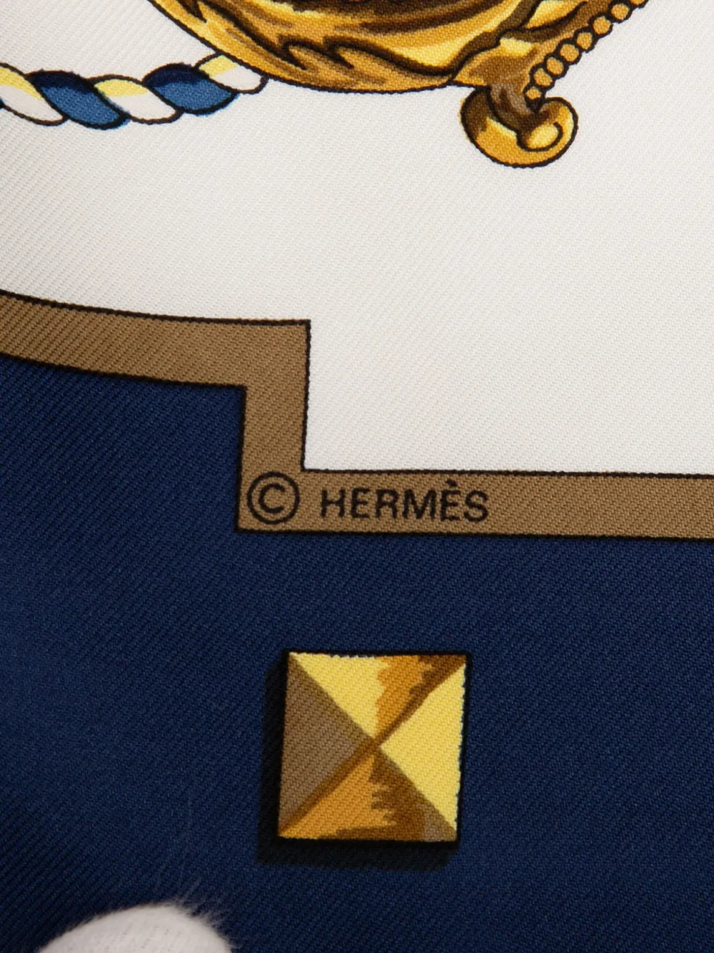 Pre-owned Hermes 20th Century Les Cles Silk Scarf 90 Scarves In White