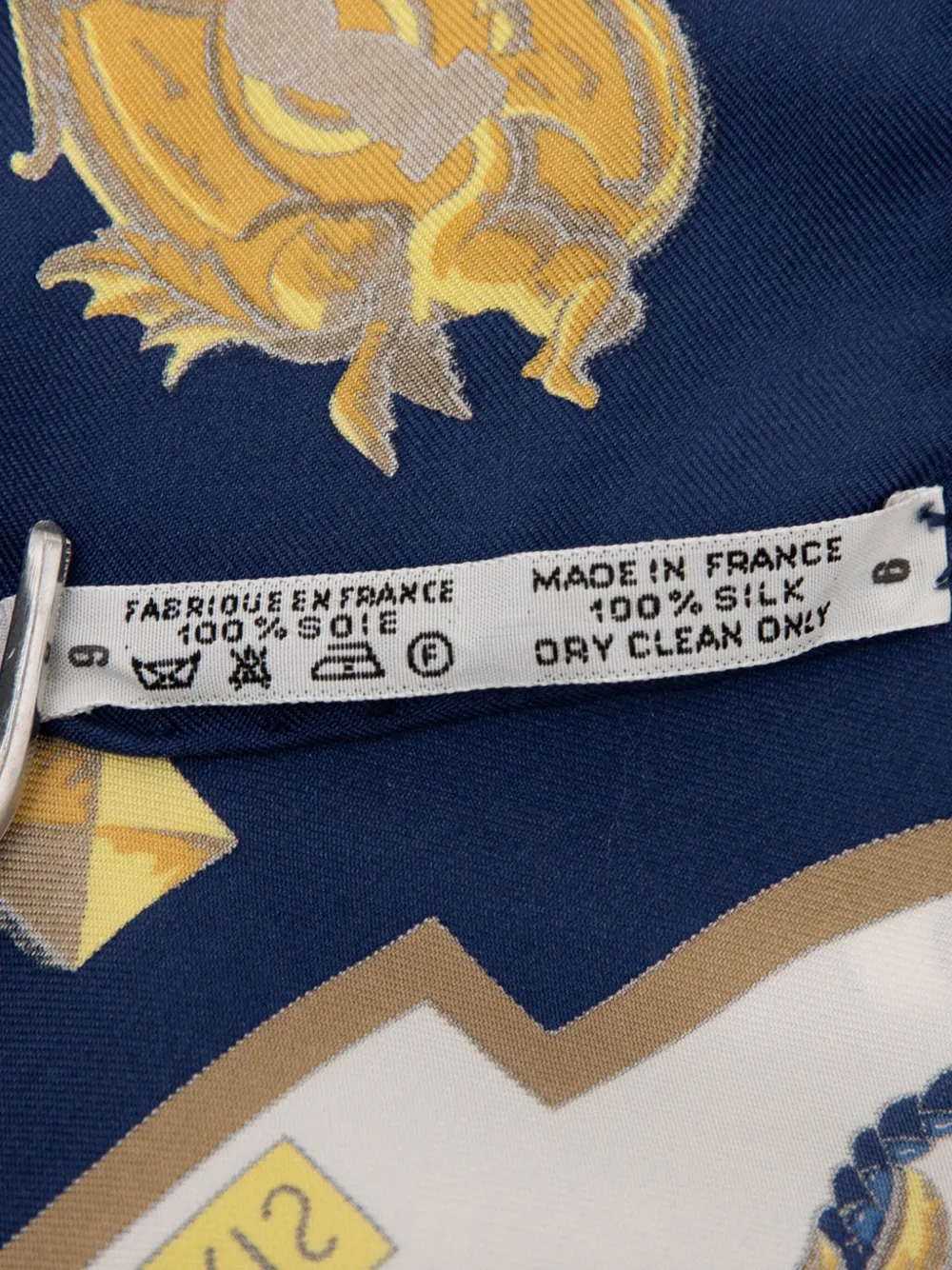 Pre-owned Hermes 20th Century Les Cles Silk Scarf 90 Scarves In White