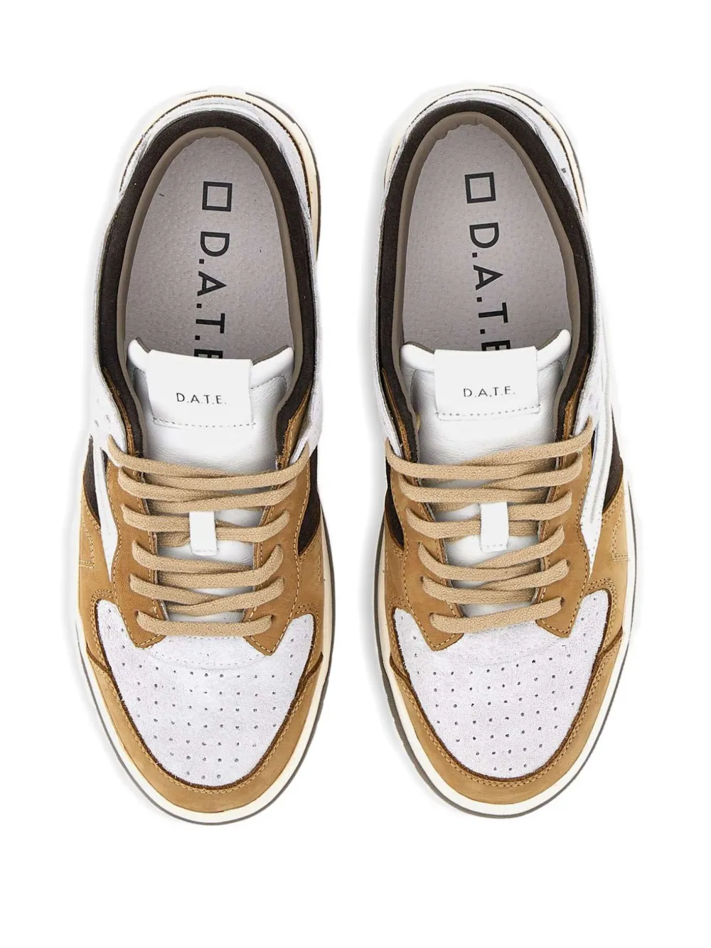 D.A.T.E. Torneo Pop sneakers met geperforeerde details Beige