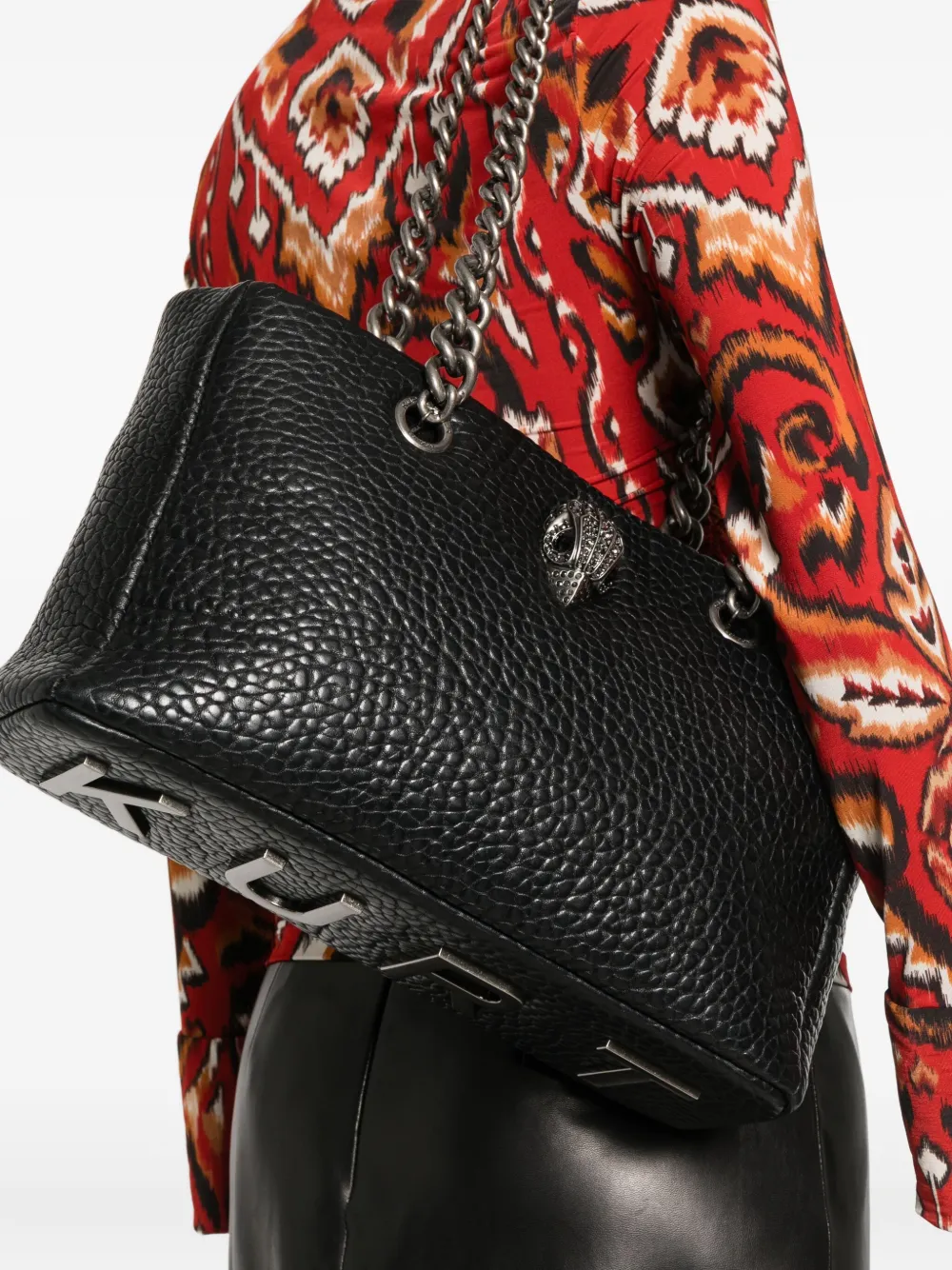 Kurt Geiger London Schoudertas verfraaid met ketting - Zwart