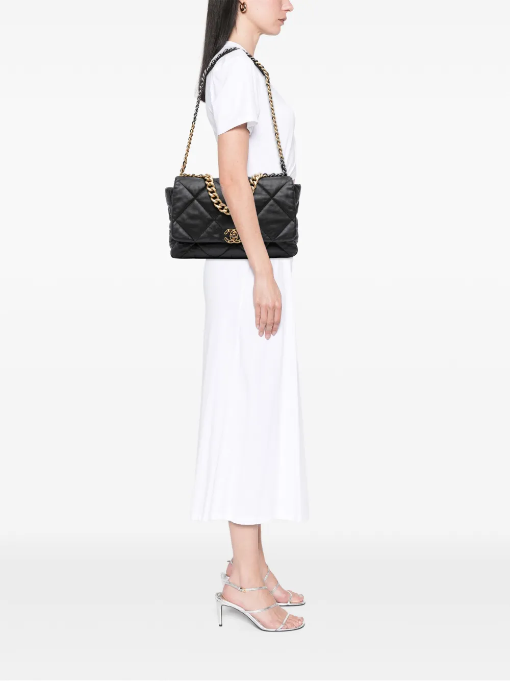 Pre-owned Chanel 2019 Maxi Lambskin 19 Flap Satchel In Black