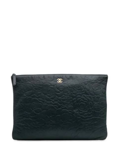 CHANEL Pre-Owned 2013-2014 Large CC Embossed Lambskin Camellia O Case clutch bag