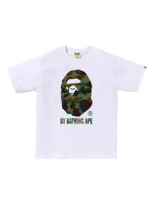 A BATHING APE® カモフラージュ ロゴ Tシャツ | ホワイト | FARFETCH JP