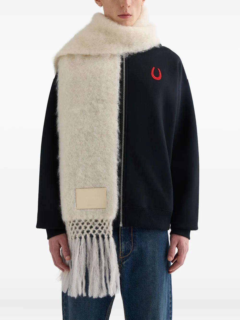 Jil Sander logo-patch fringed scarf Beige