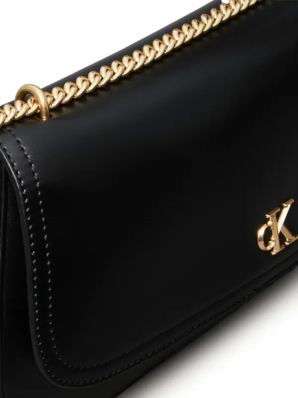 Calvin Klein ロゴ ショルダーバッグ | ブラック | FARFETCH JP