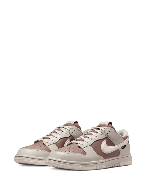 Nike Gore-tex Dunk Low スニーカー | ニュートラル | FARFETCH JP