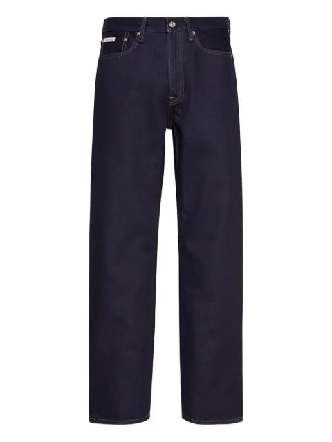 Calvin Klein jeans con parche del logo