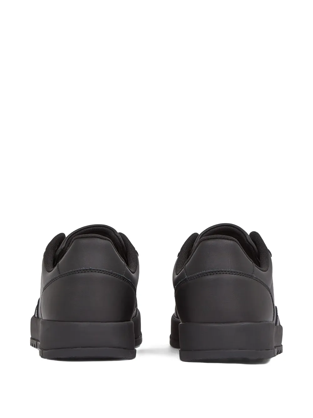 Tommy Hilfiger Logo-patch Sneakers In Black