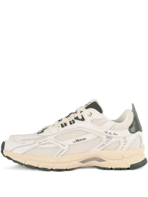 Mercer tenis con agujetas