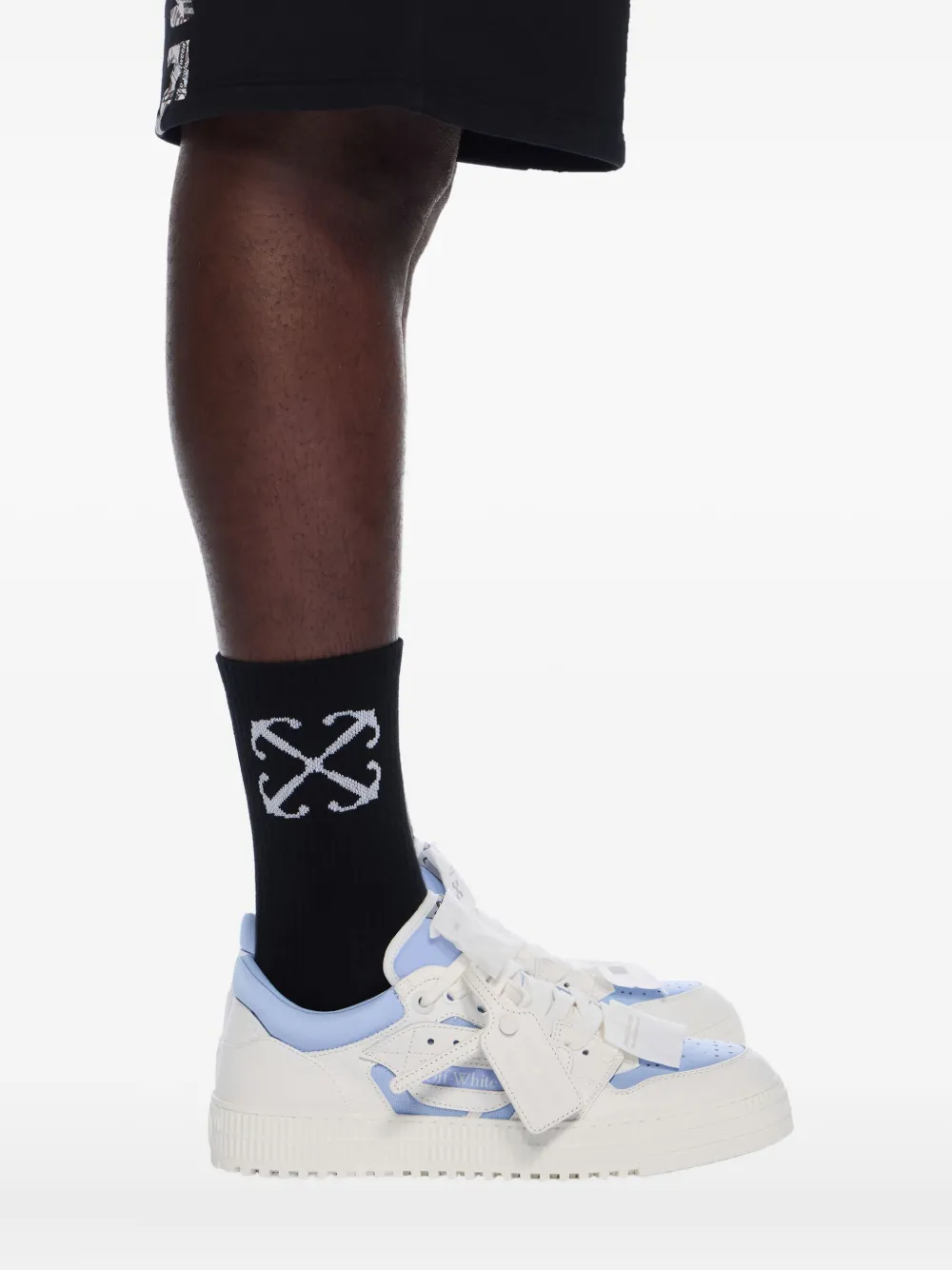 Off-White Off Court SNEAKERS Wit