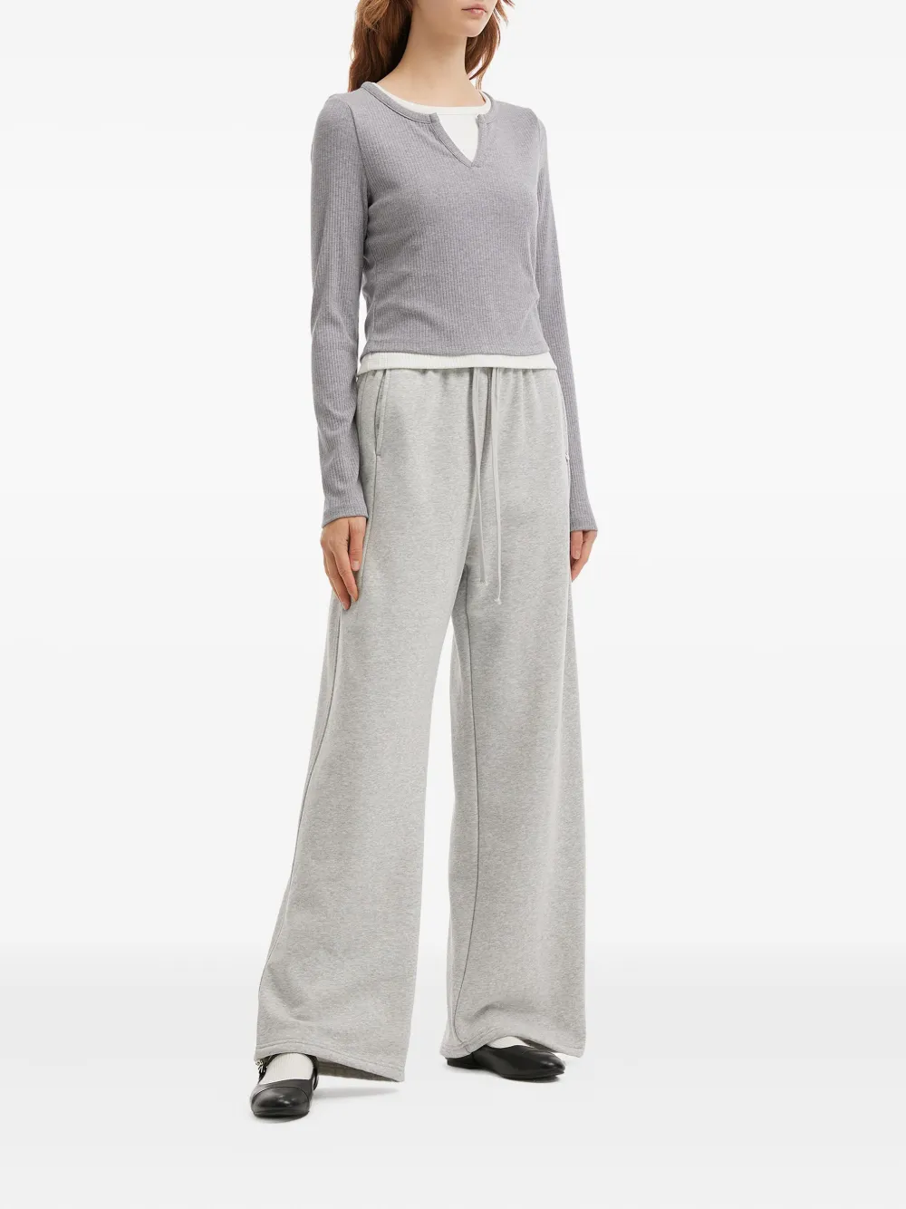 Tout A Coup Round-neck Ribbed Sweater In Gray