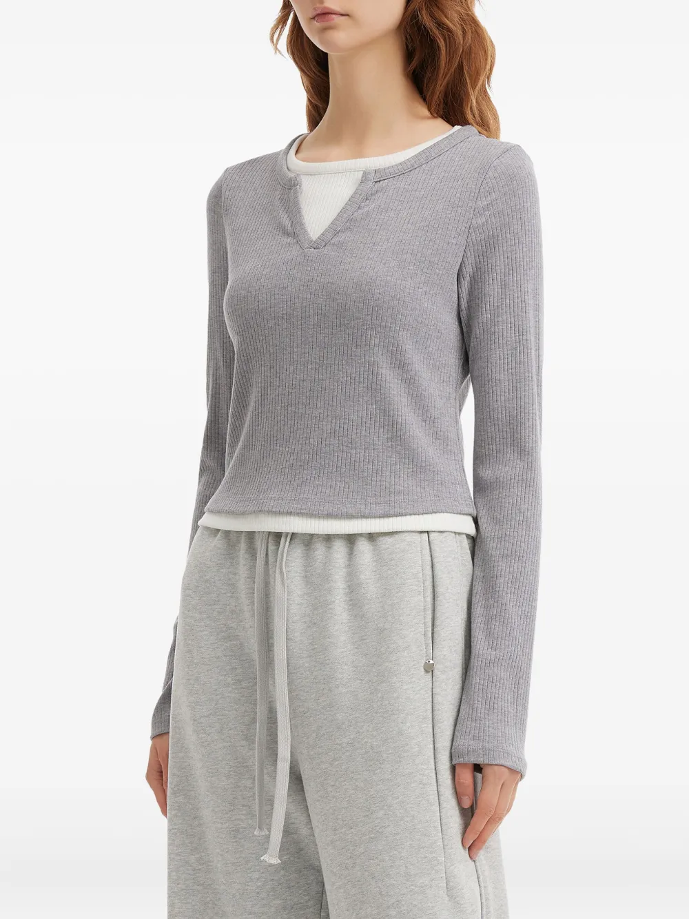 Tout A Coup Round-neck Ribbed Sweater In Gray