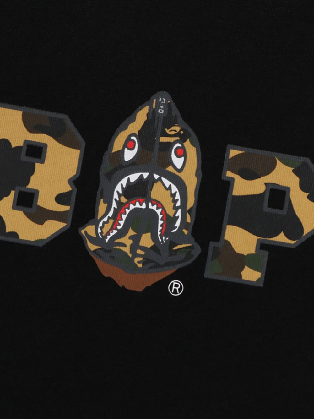 A BATHING APE camouflage-print T-shirt - Zwart