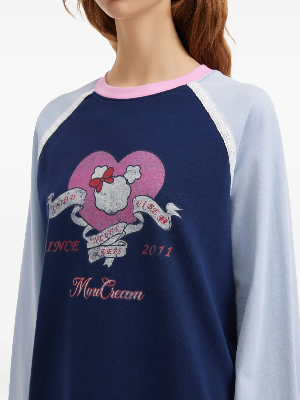 Mini Cream Raglan Printed Top In Blue