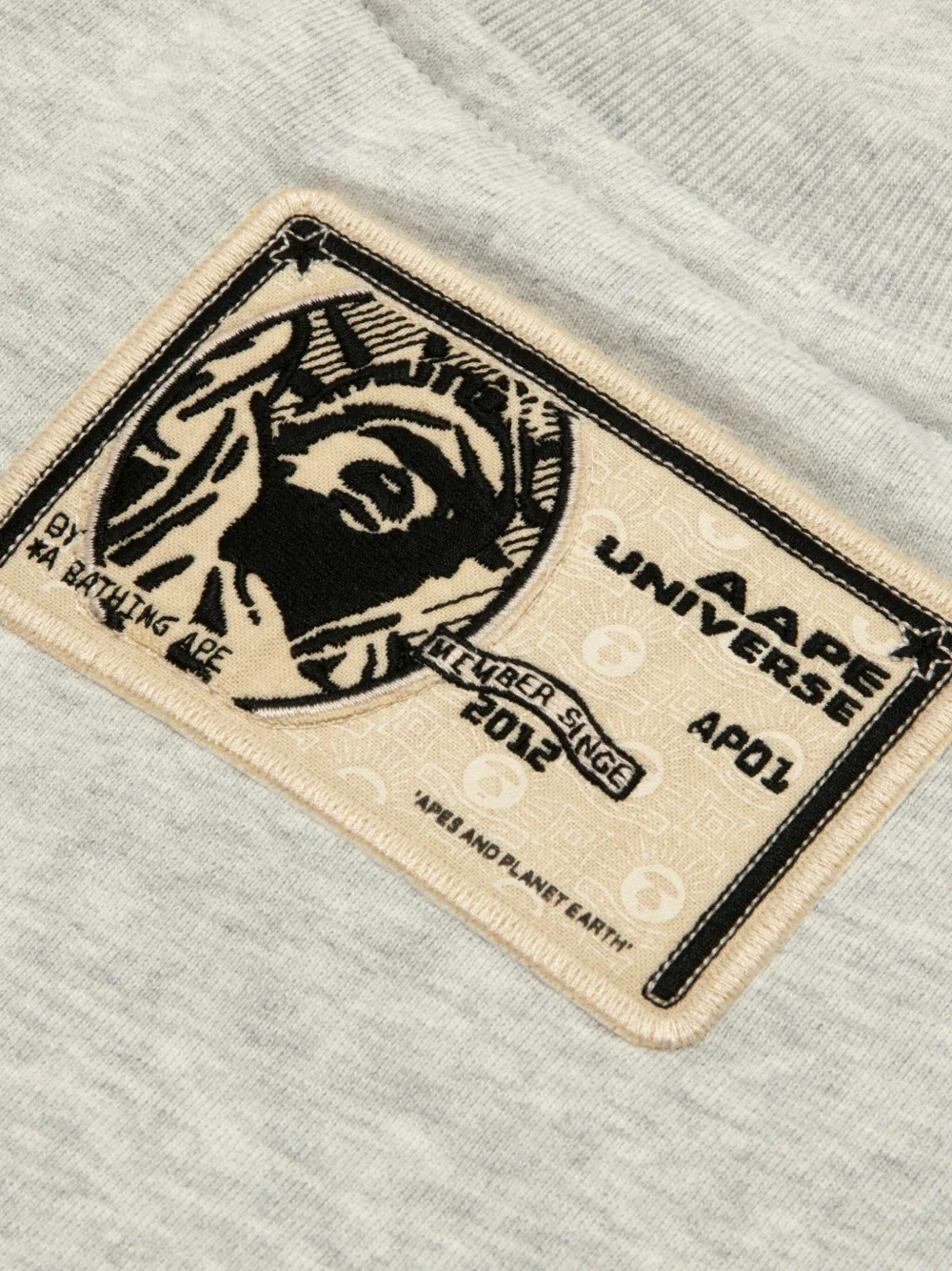 AAPE BY *A BATHING APE Sweater met patch Grijs