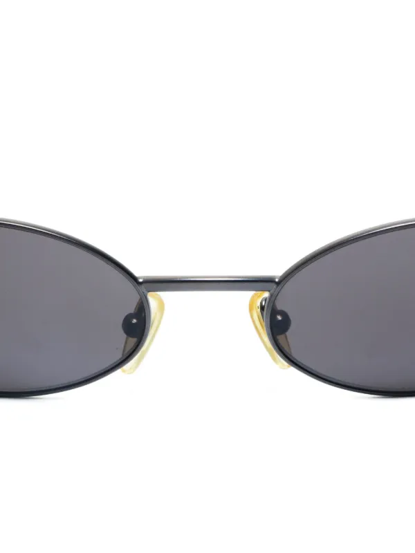 Gucci Pre-Owned 1990-2000s frame-oval Sunglasses Grey FARFETCH AU