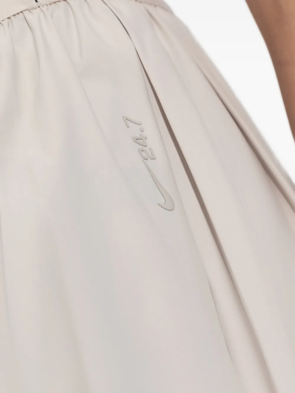 Nike Shorts met elastische tailleband Beige