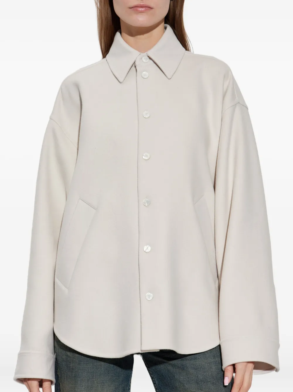 Balenciaga Shirt met geborduurd logo Beige