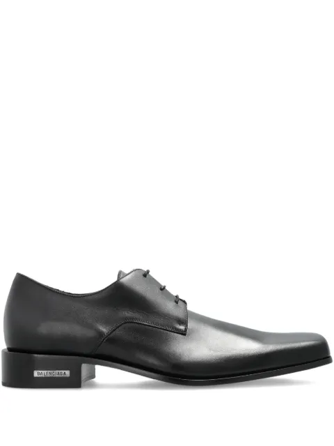 Balenciaga zapatos oxford con puntera cuadrada