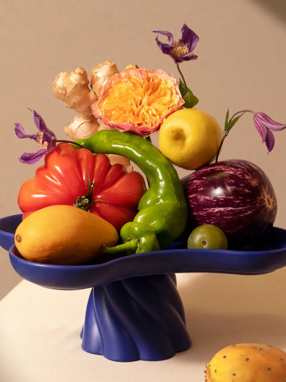  Octaevo Twisted Tray (25cm X 27cm) - Blue 
