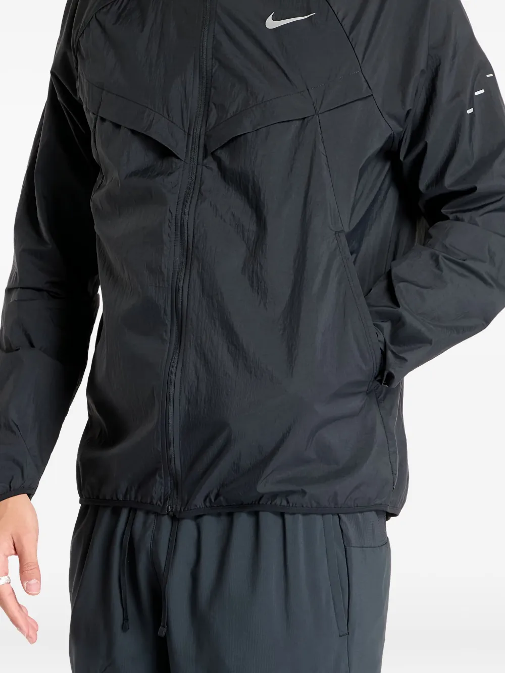 Nike Stride Repel UV performance jack met capuchon Zwart