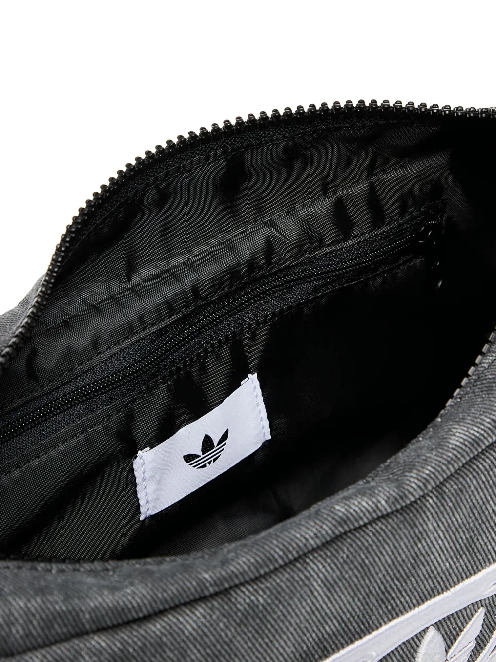 adidas Kleine schoudertas met streepdetail Grijs