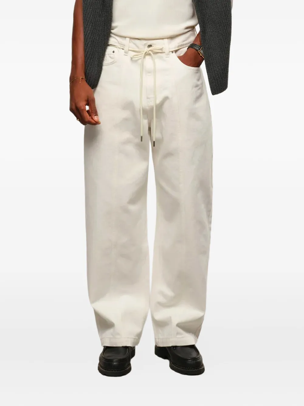 ABOUTBLANK Jeans met wijde pijpen en platte zoom Beige