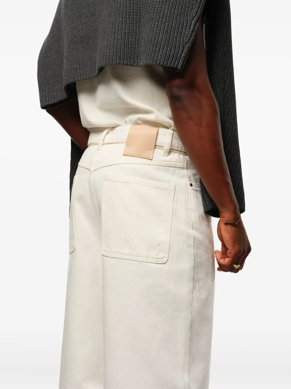 ABOUTBLANK Jeans met wijde pijpen en platte zoom Beige