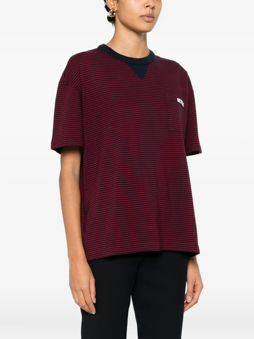 Prada T-shirt met gestreepte zak Rood