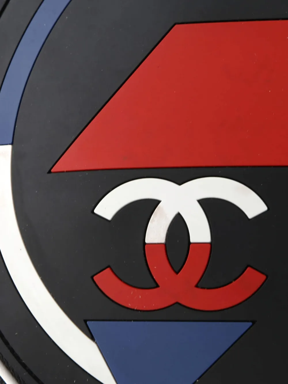 Pre-owned Chanel Airlines Round Canvas And Rubber Crossbody Bag