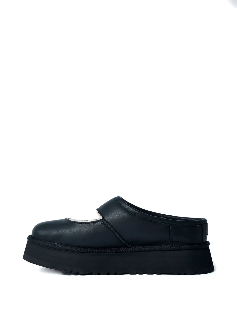 Ugg Bea Adjustable-strap Leather Slipper In Black