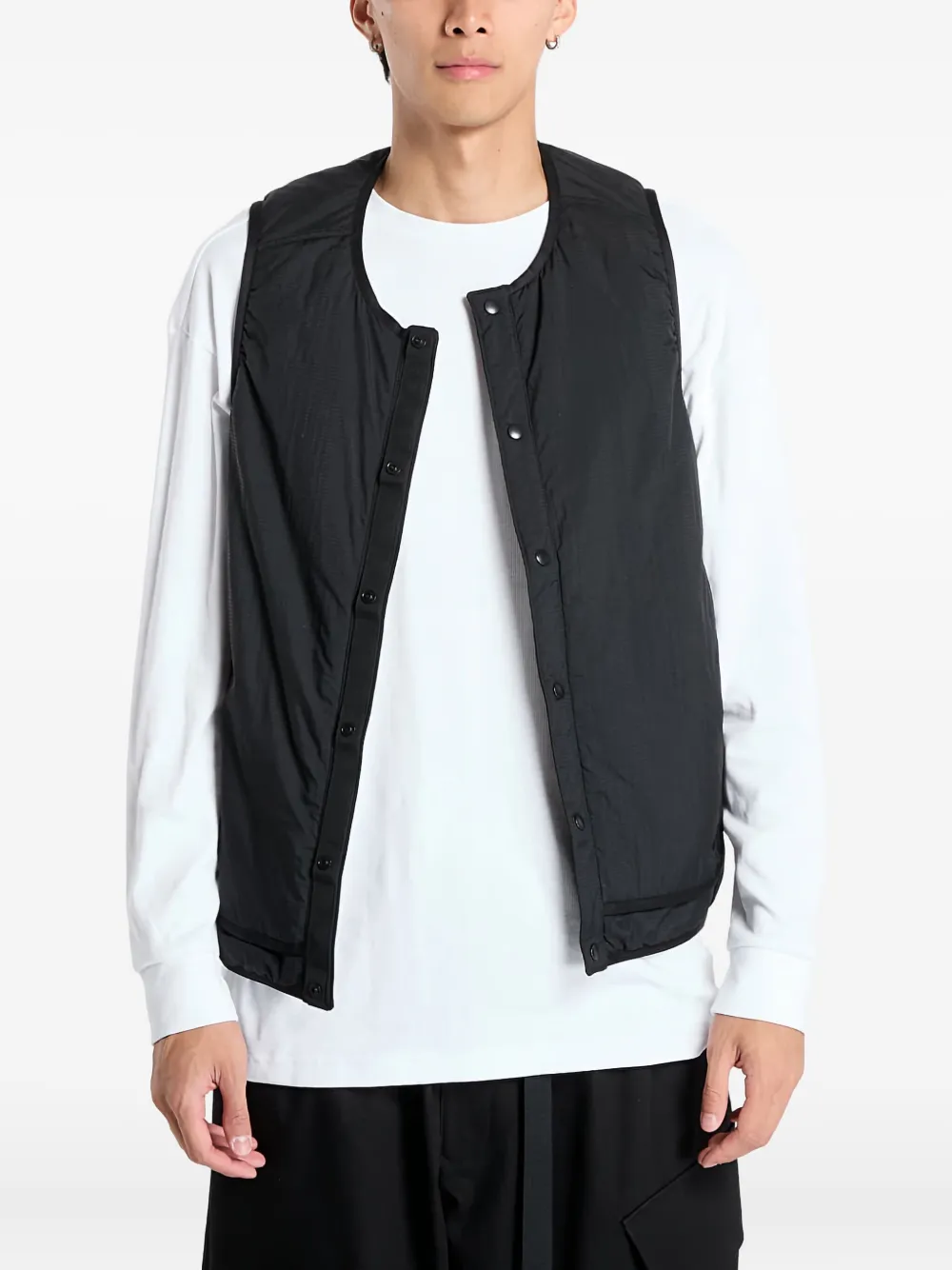 Y-3 Liner button gilet | Black | Image 1