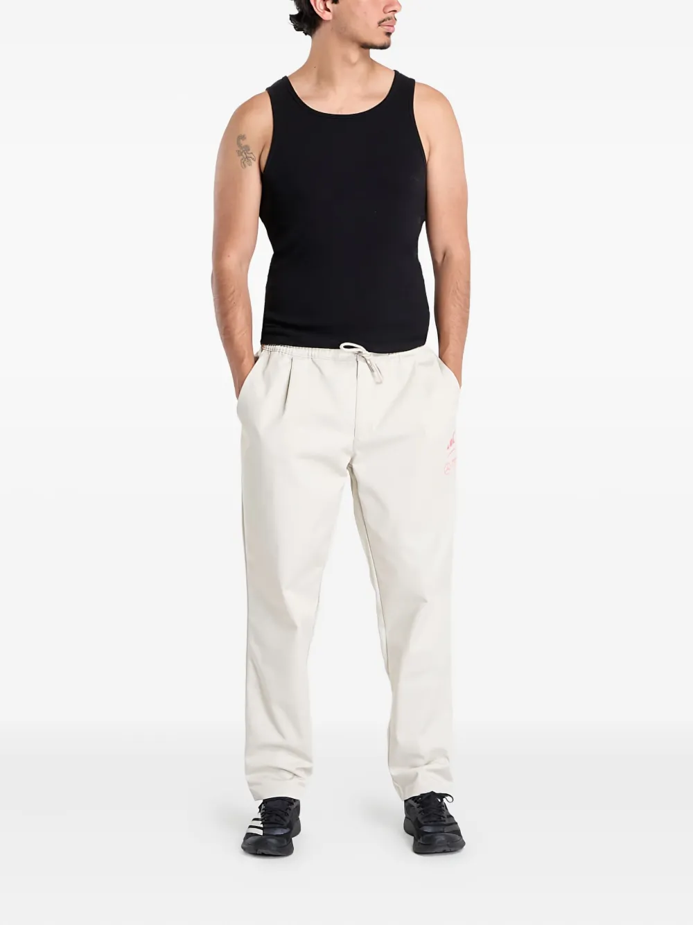 Adidas x Mercedes chino met trekkoord - Beige