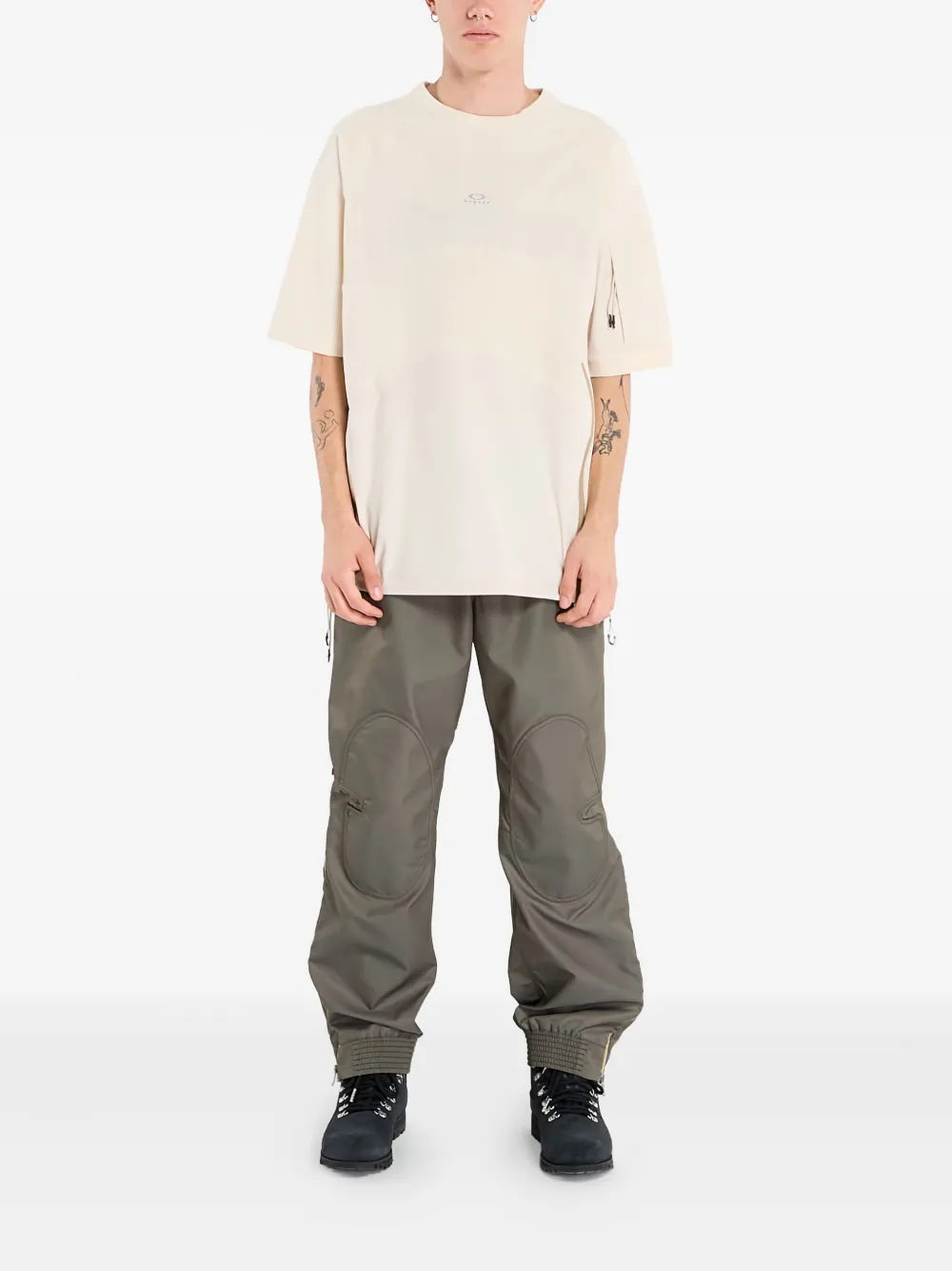 Oakley Latitude Soar T-shirt met logodetail - Beige