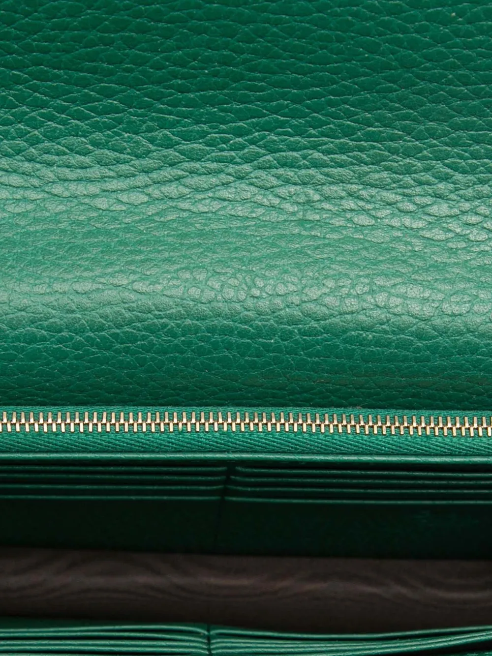 2016-2025 Interlocking G Dollar Calfskin Wallet On Chain Crossbody Bag