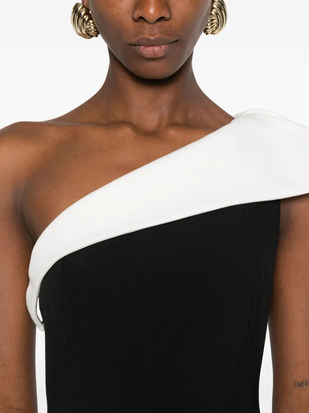 Roland Mouret Asymmetrische midi-jurk Zwart