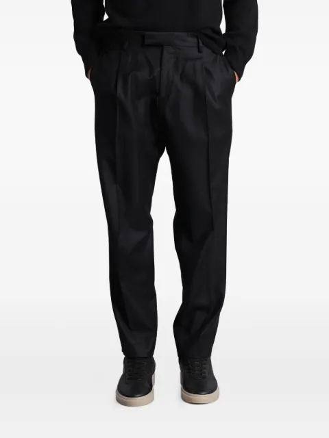 Greyed pleated trousers