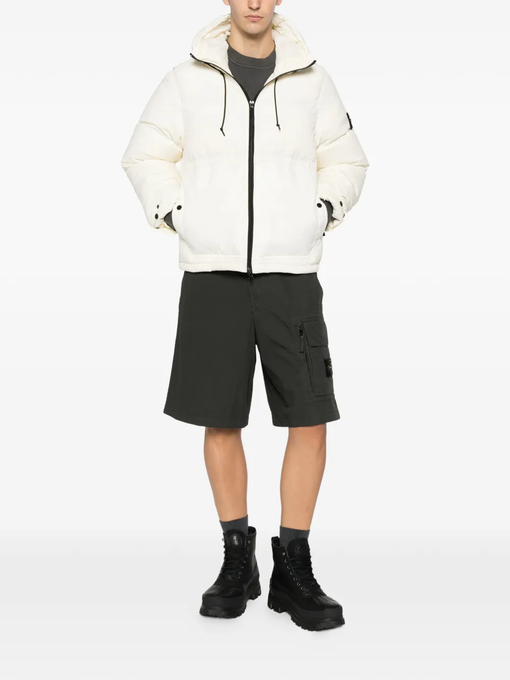 Stone Island cargo-pocket lohgo-patch shorts | Cargo Shorts | Image 2