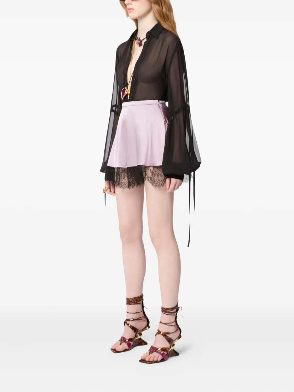 Nina Ricci Shorts met kant Roze