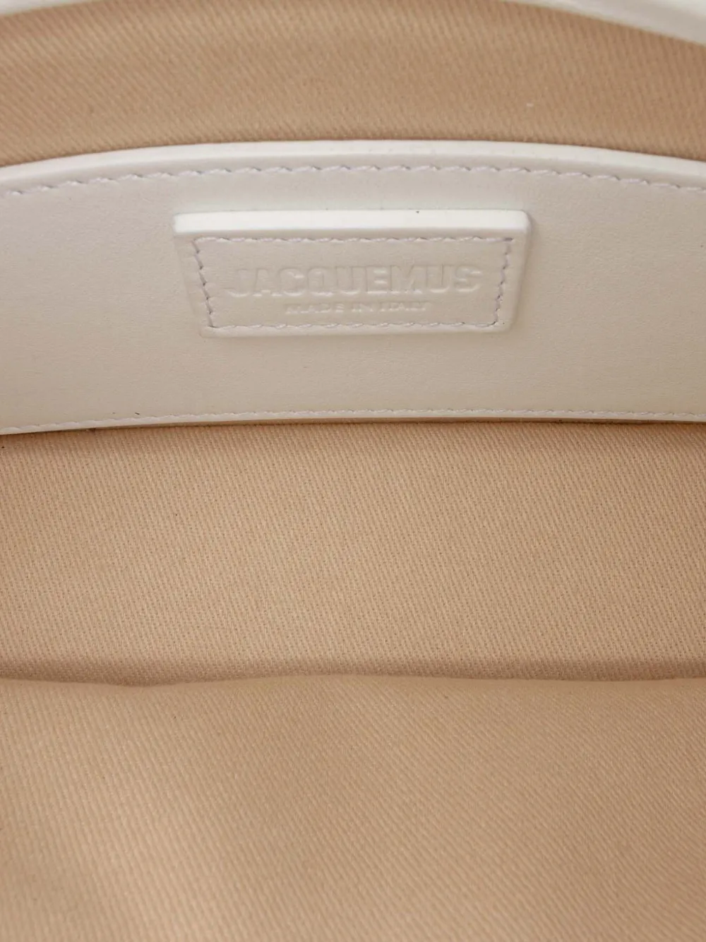 Pre-owned Jacquemus 2019-2025 Calfskin Le Ciuciu Satchel In White