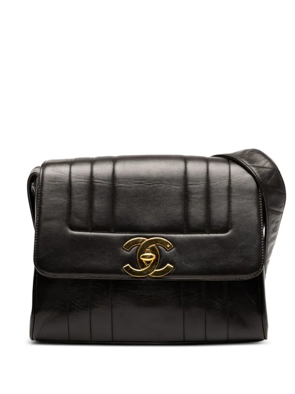 Chanel Pre-owned 1991-1994 Vertical Quilt Lambskin Flap Crossbody Bag in Black