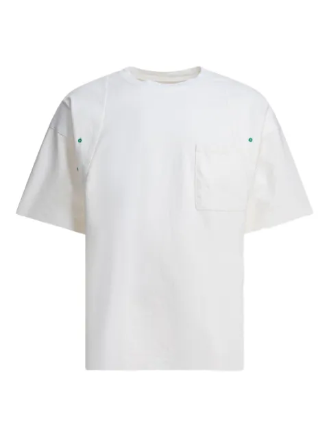 KAPITAL playera con paneles y bolsillos