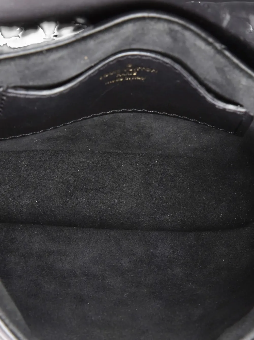 Pre-owned Louis Vuitton New Wave Multi Pochette Quilted Leather Crossbody Bag In Black