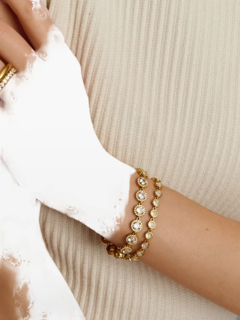 Nialaya Jewelry zirconia-embellishment bracelet - Goud