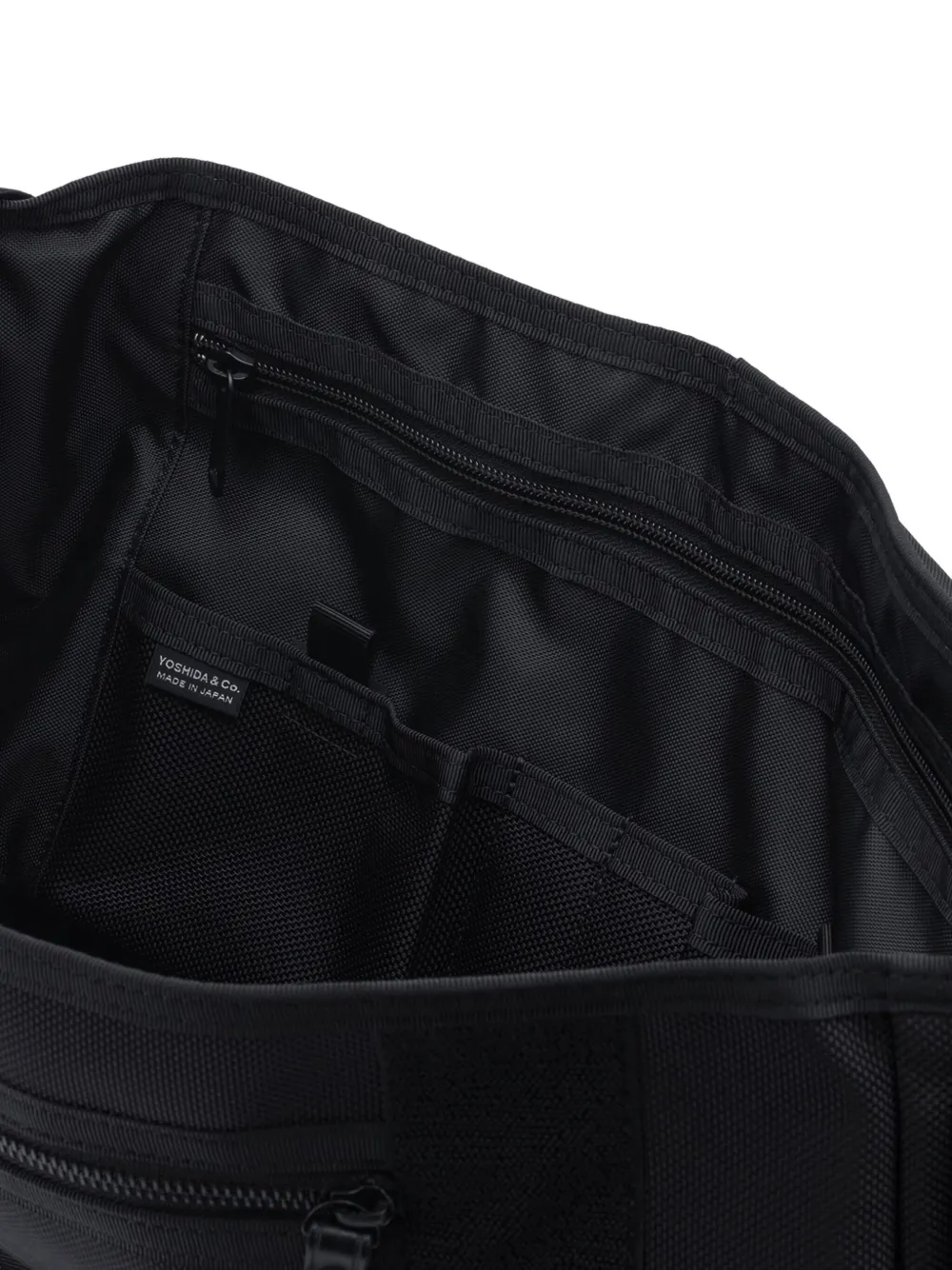 Porter-Yoshida & Co. HEAT messengertas met gespband Zwart