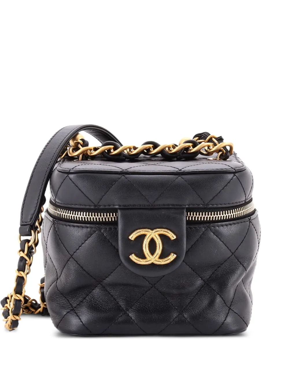 CHANEL Pre-Owned Chain Bar Vanity Case with Chain Quilted Calfskin CHANEL Pre-Owned Chain Bar Vanity Case with Chain Quilted Calfskin